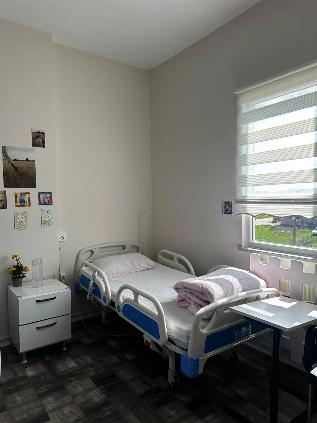 Özel Tekirdağ Huzurevi konforlu misafir odası