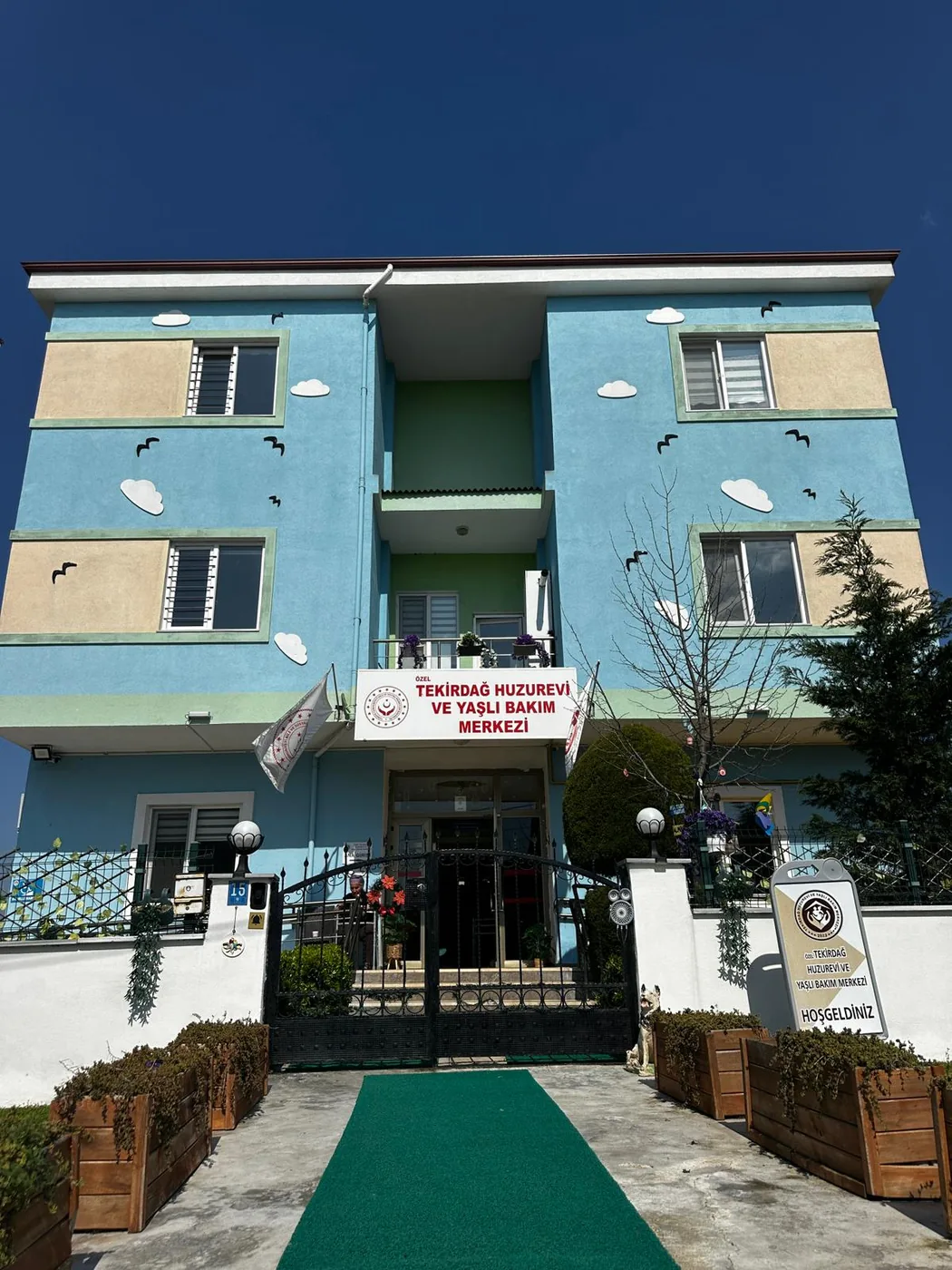 Özel Tekirdağ Huzurevi ve Yaşlı Bakım Merkezi ön cephe